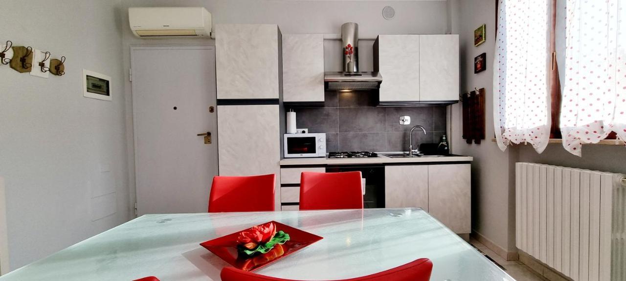 Guest Holiday Bari Reggio Emilia Exterior foto